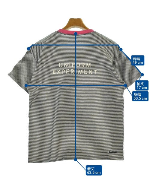 uniform experiment เสื้อยืด/เสื้อท็อปส์