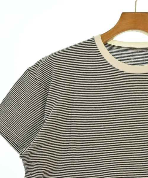 uniform experiment เสื้อยืด/เสื้อท็อปส์