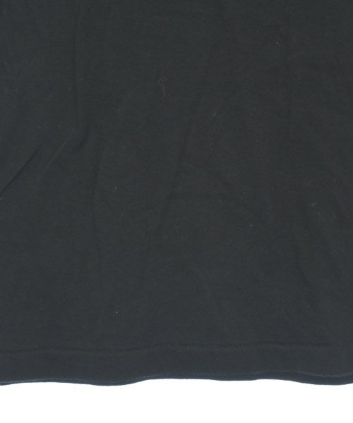 uniform experiment เสื้อยืด/เสื้อท็อปส์