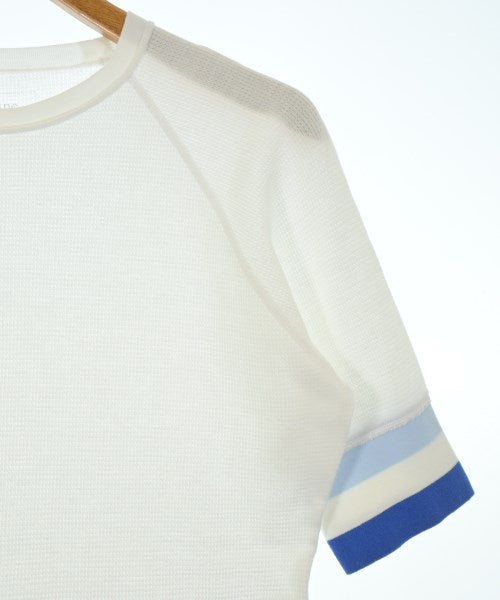 uniform experiment เสื้อยืด/เสื้อท็อปส์