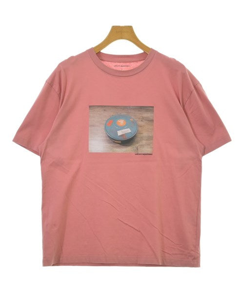 uniform experiment เสื้อยืด/เสื้อท็อปส์