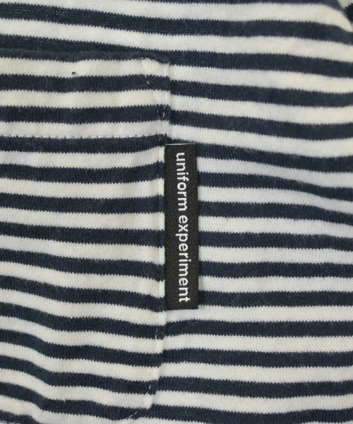 uniform experiment เสื้อยืด/เสื้อท็อปส์