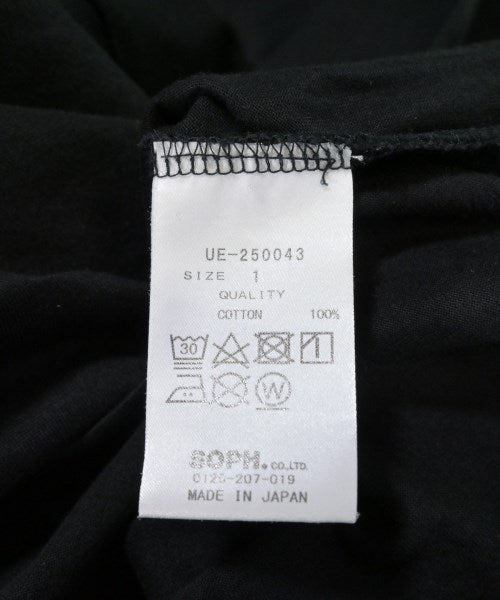 uniform experiment เสื้อยืด/เสื้อท็อปส์