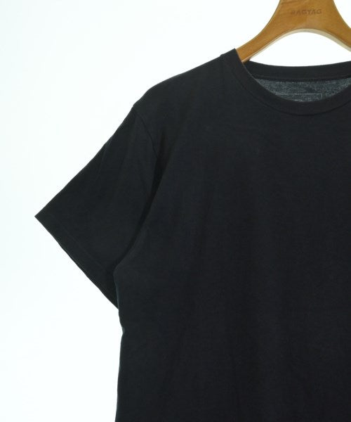 uniform experiment เสื้อยืด/เสื้อท็อปส์