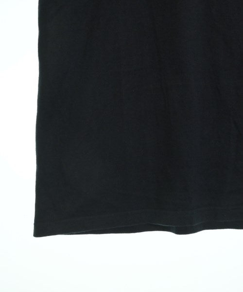 uniform experiment เสื้อยืด/เสื้อท็อปส์