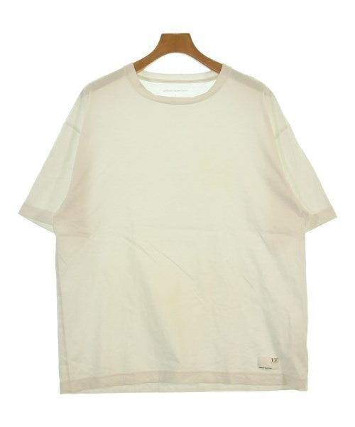 uniform experiment เสื้อยืด/เสื้อท็อปส์
