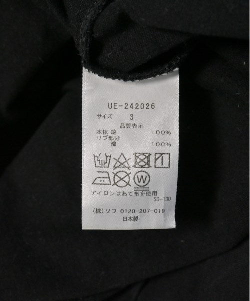 uniform experiment เสื้อยืด/เสื้อท็อปส์