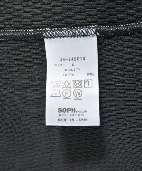 uniform experiment เสื้อยืด/เสื้อท็อปส์