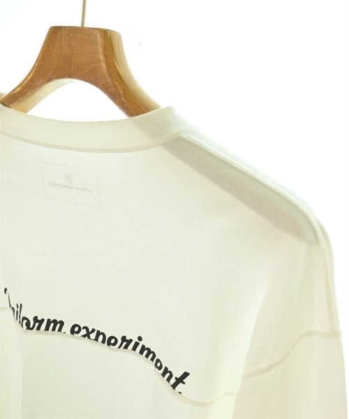 uniform experiment เสื้อยืด/เสื้อท็อปส์
