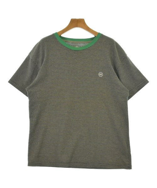 uniform experiment เสื้อยืด/เสื้อท็อปส์