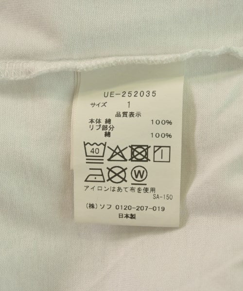 uniform experiment เสื้อยืด/เสื้อท็อปส์