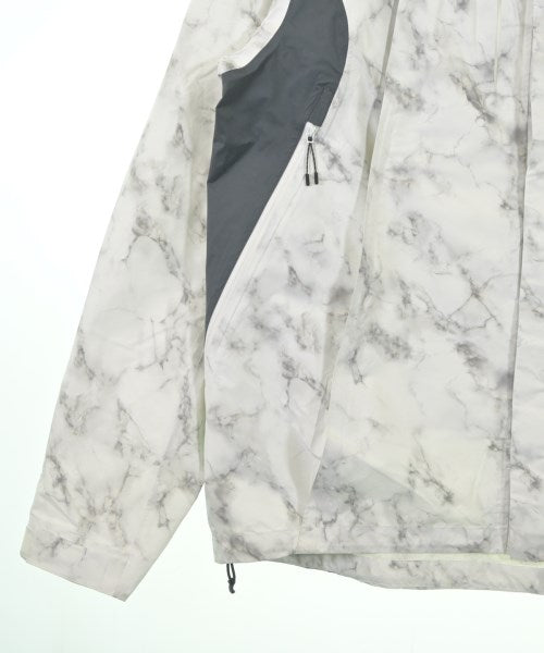 uniform experiment เสื้อพาร์กาภูเขา