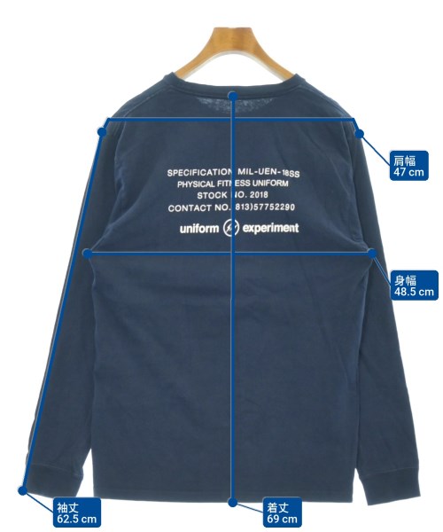 uniform experiment เสื้อยืด/เสื้อท็อปส์