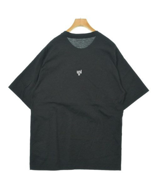 uniform experiment เสื้อยืด/เสื้อท็อปส์