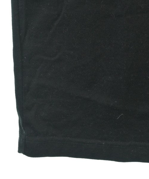 uniform experiment เสื้อยืด/เสื้อท็อปส์