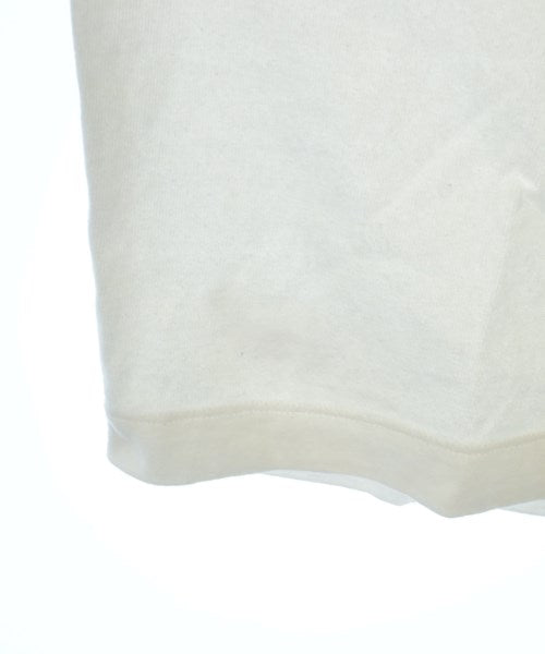 uniform experiment เสื้อยืด/เสื้อท็อปส์