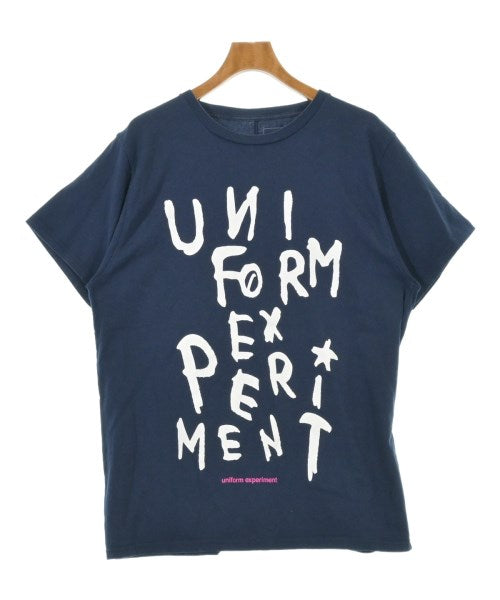 uniform experiment เสื้อยืด/เสื้อท็อปส์