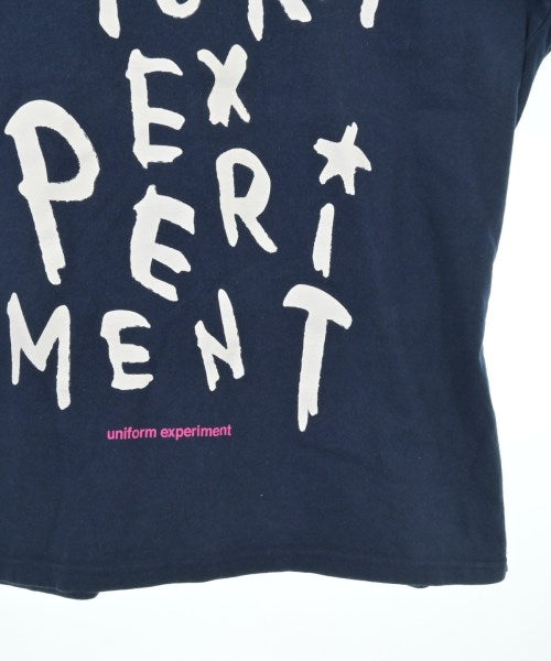 uniform experiment เสื้อยืด/เสื้อท็อปส์