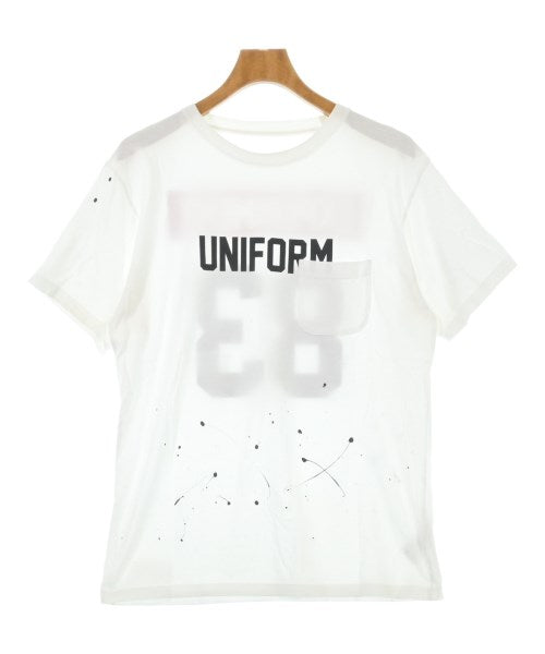 uniform experiment เสื้อยืด/เสื้อท็อปส์