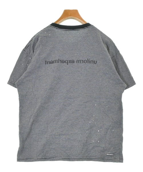 uniform experiment เสื้อยืด/เสื้อท็อปส์