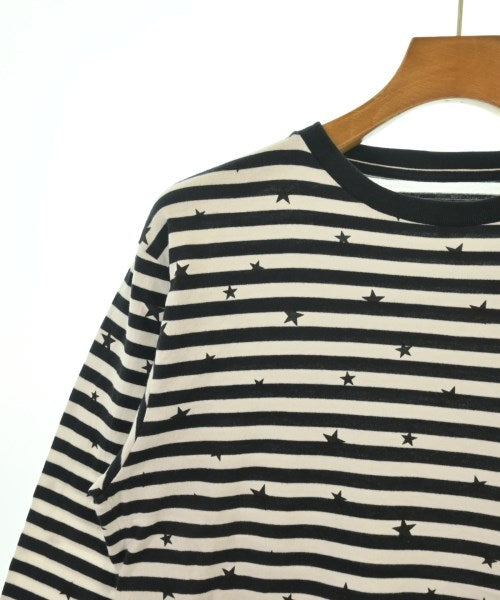 uniform experiment เสื้อยืด/เสื้อท็อปส์