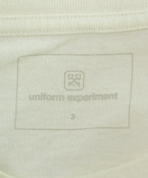 uniform experiment เสื้อยืด/เสื้อท็อปส์