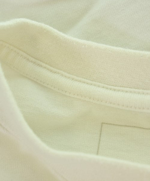 uniform experiment เสื้อยืด/เสื้อท็อปส์