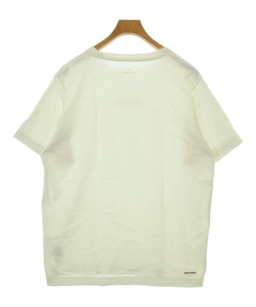 uniform experiment เสื้อยืด/เสื้อท็อปส์