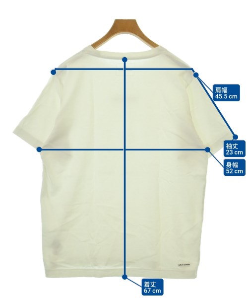 uniform experiment เสื้อยืด/เสื้อท็อปส์