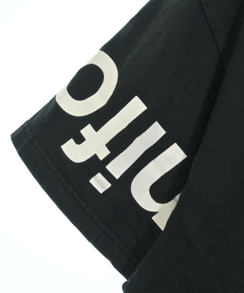 uniform experiment เสื้อยืด/เสื้อท็อปส์