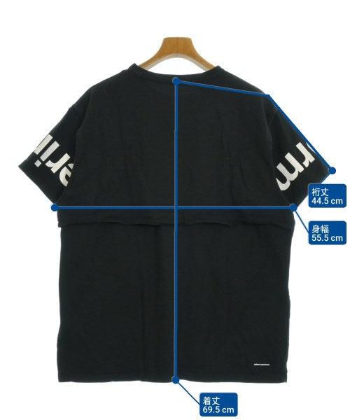 uniform experiment เสื้อยืด/เสื้อท็อปส์