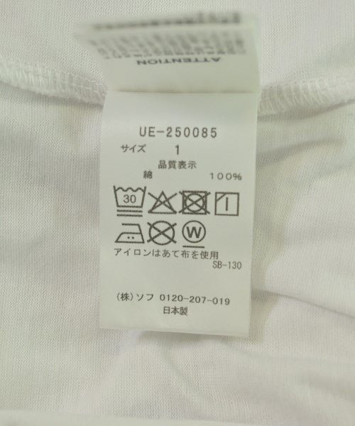 uniform experiment เสื้อยืด/เสื้อท็อปส์