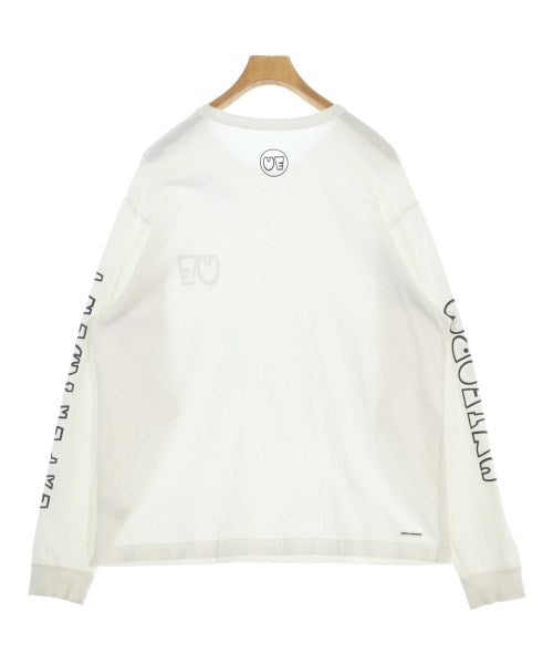 uniform experiment เสื้อยืด/เสื้อท็อปส์