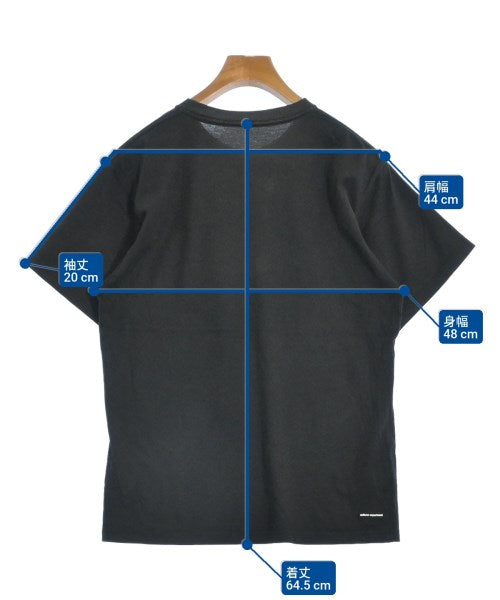 uniform experiment เสื้อยืด/เสื้อท็อปส์