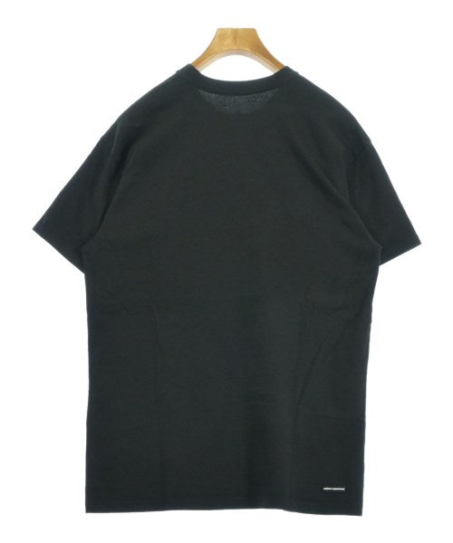 uniform experiment เสื้อยืด/เสื้อท็อปส์