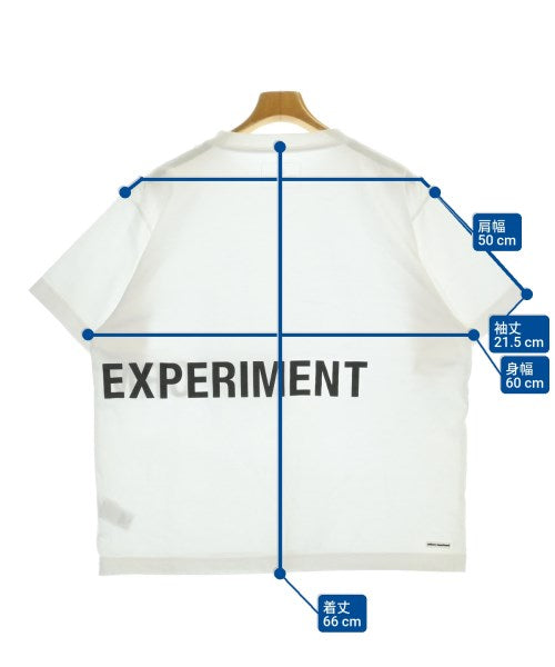 uniform experiment เสื้อยืด/เสื้อท็อปส์
