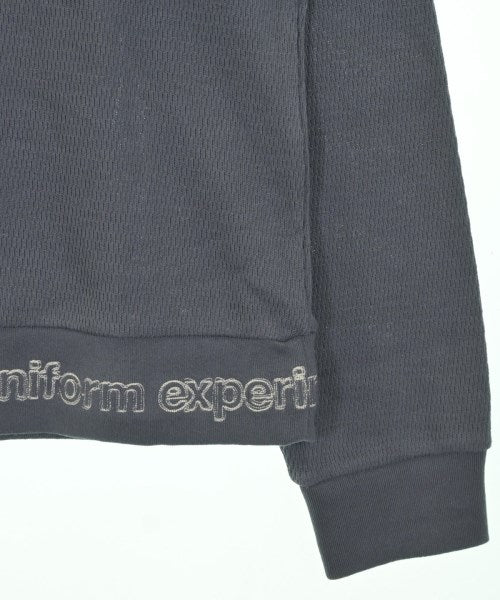 uniform experiment เสื้อยืด/เสื้อท็อปส์
