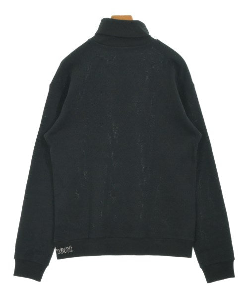 uniform experiment เสื้อยืด/เสื้อท็อปส์
