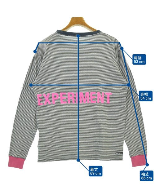 uniform experiment เสื้อยืด/เสื้อท็อปส์