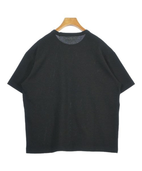 uniform experiment เสื้อยืด/เสื้อท็อปส์