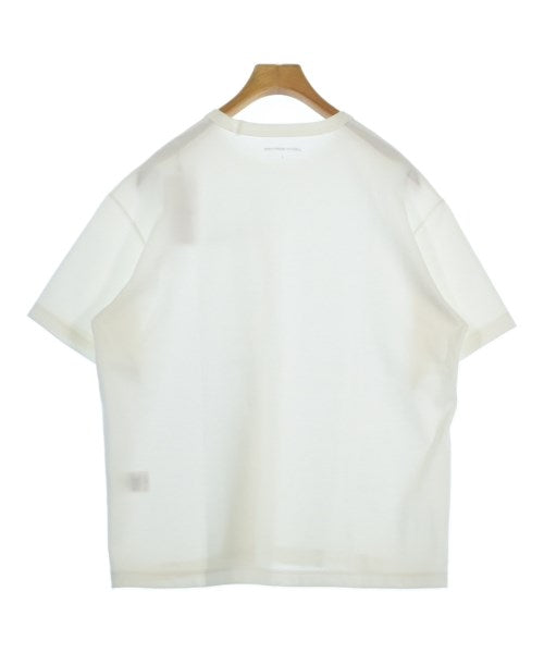 uniform experiment เสื้อยืด/เสื้อท็อปส์