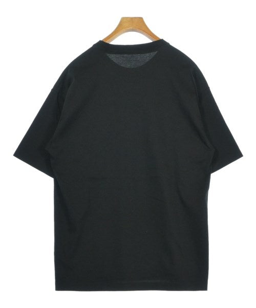uniform experiment เสื้อยืด/เสื้อท็อปส์