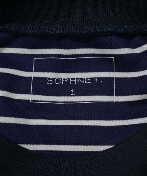 uniform experiment เสื้อยืด/เสื้อท็อปส์