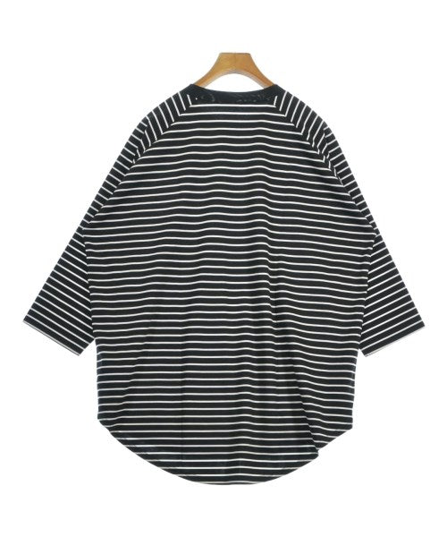 uniform experiment เสื้อยืด/เสื้อท็อปส์