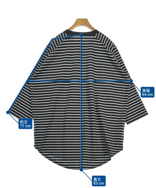 uniform experiment เสื้อยืด/เสื้อท็อปส์