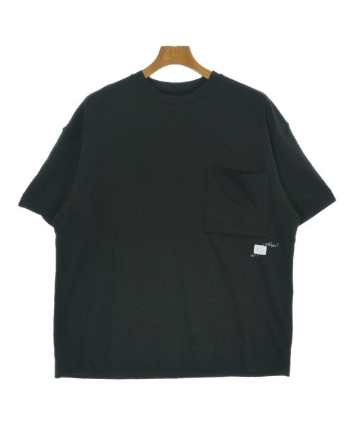 uniform experiment เสื้อยืด/เสื้อท็อปส์