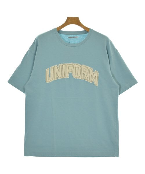 uniform experiment เสื้อยืด/เสื้อท็อปส์