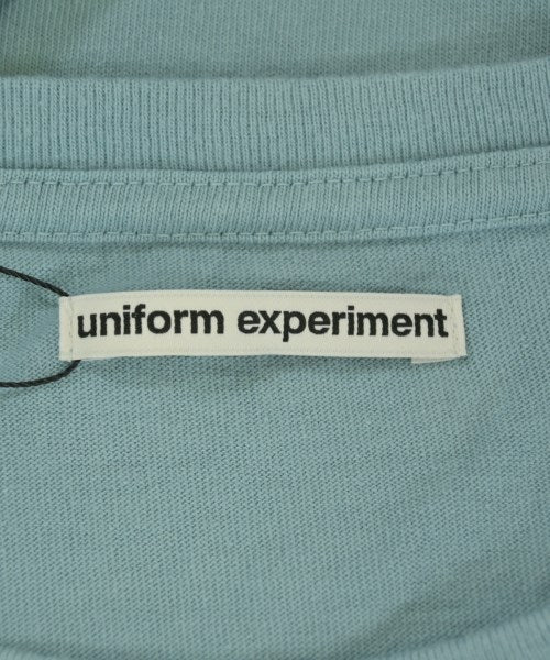 uniform experiment เสื้อยืด/เสื้อท็อปส์