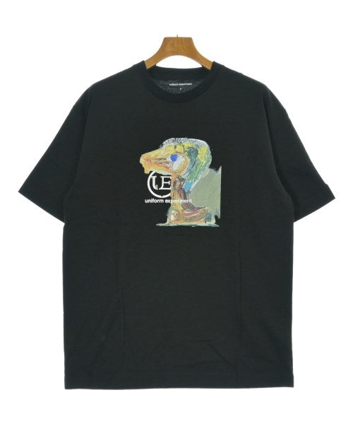 uniform experiment เสื้อยืด/เสื้อท็อปส์