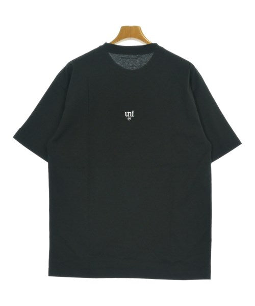 uniform experiment เสื้อยืด/เสื้อท็อปส์